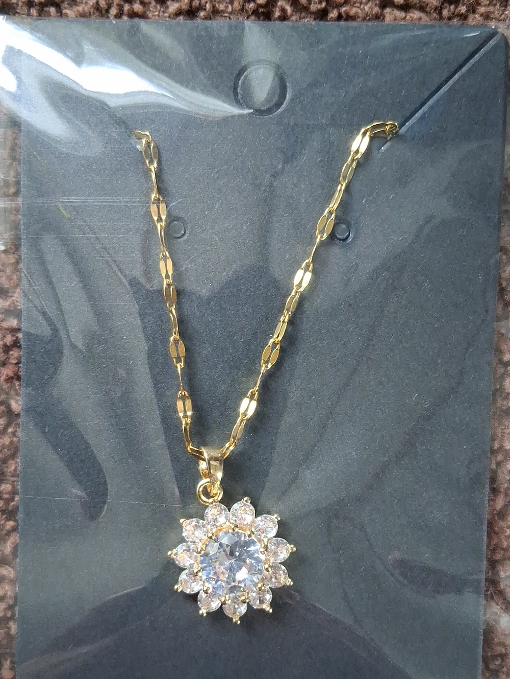 18 KT. OVER STAINLESS. NEVER TARNISH. 21 INCH. NWT